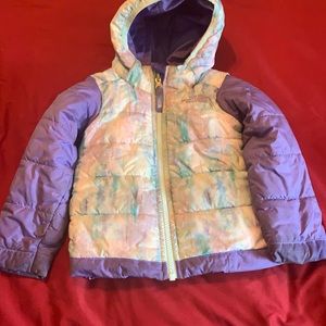 2t reversible north face jacket.